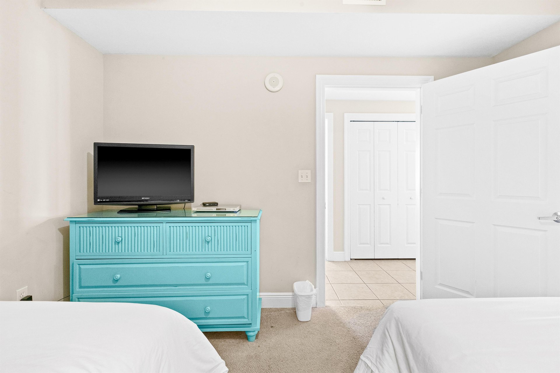 Ariel Dunes II 2201 24