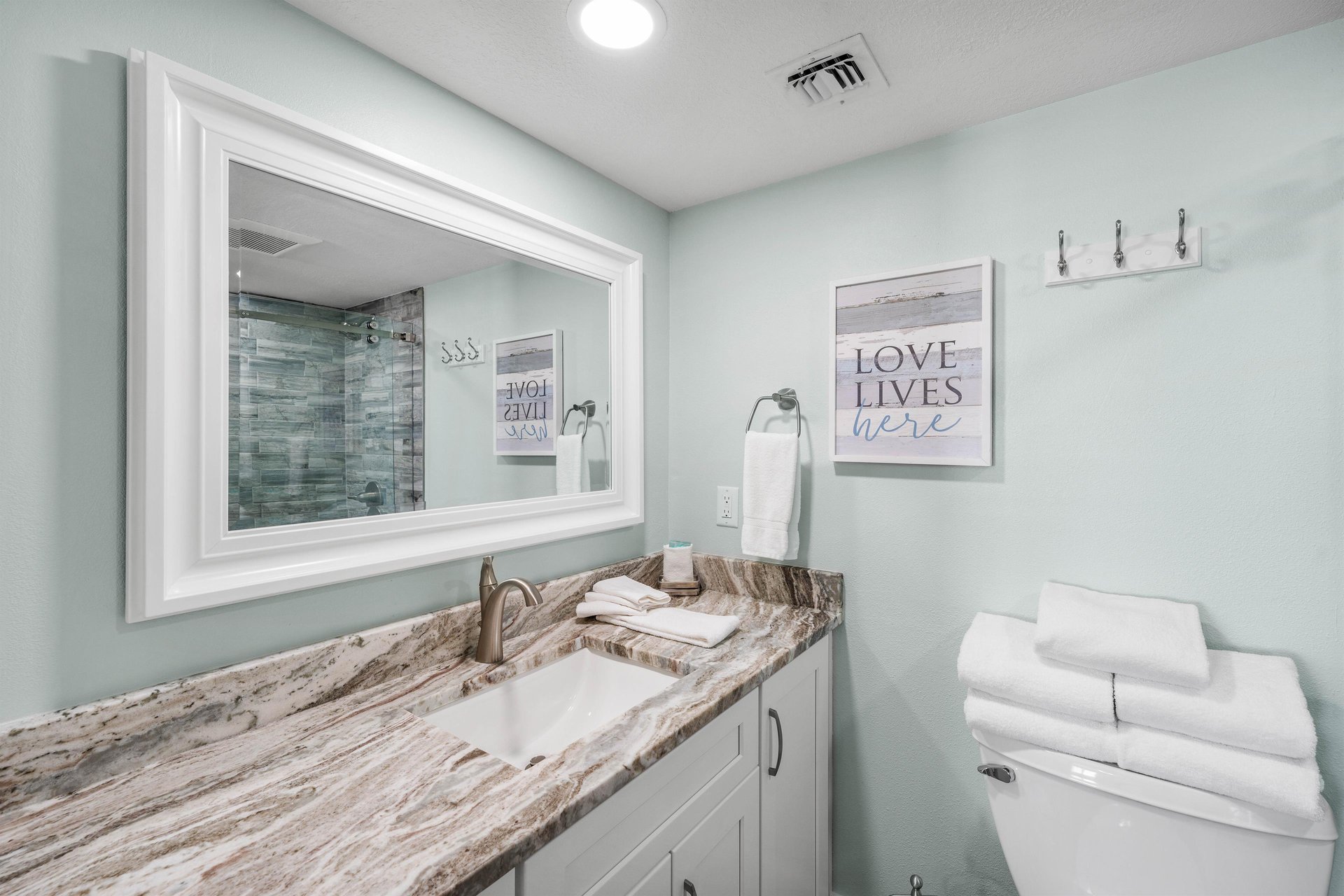 Holiday Surf and Racquet Unit 310 45