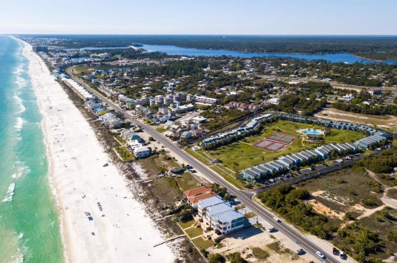 Sunnyside Beach and Tennis Resort Beachfront