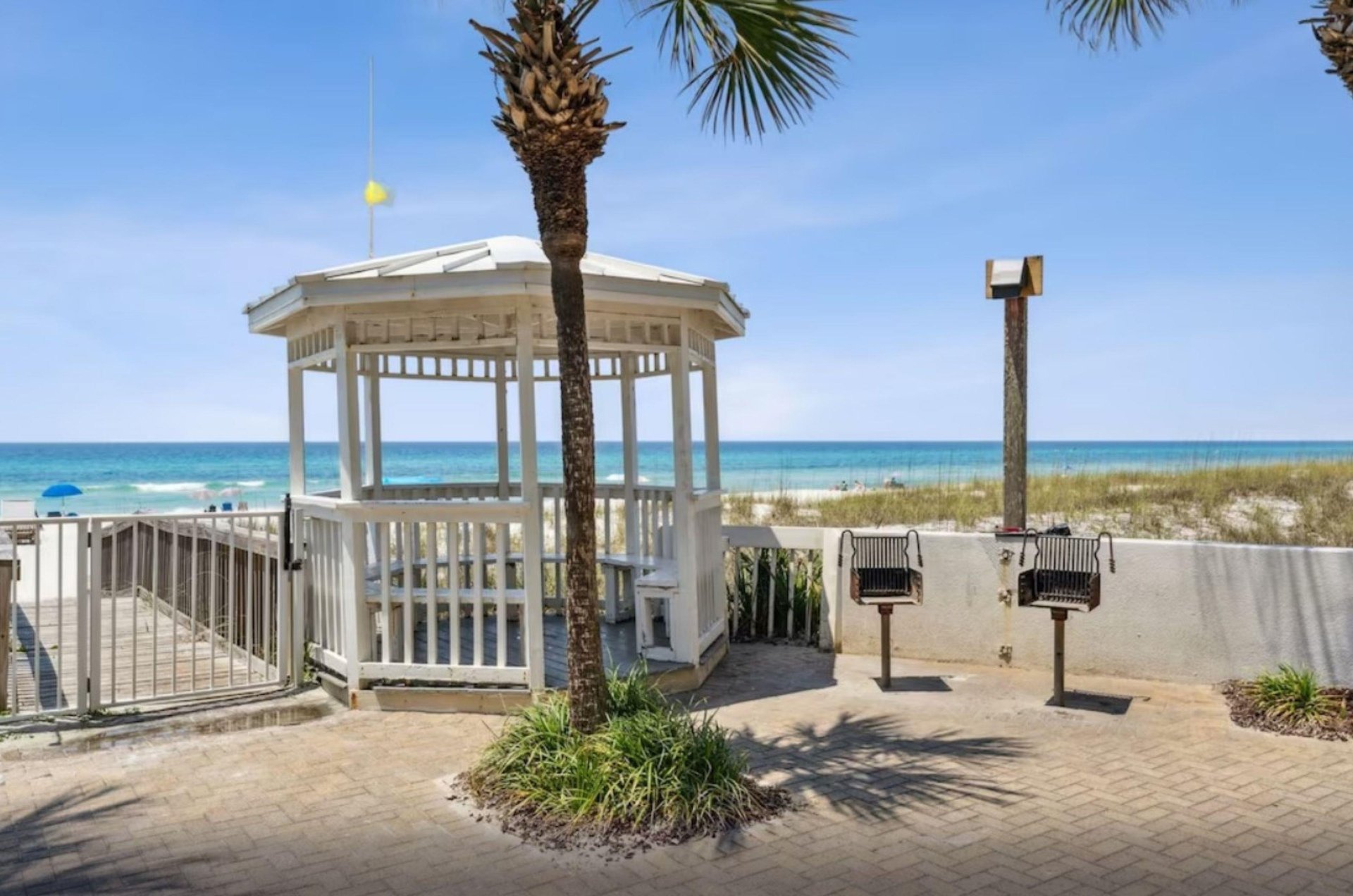 470555 Sugar Sands Inn  Suites  16 0 20241 6713