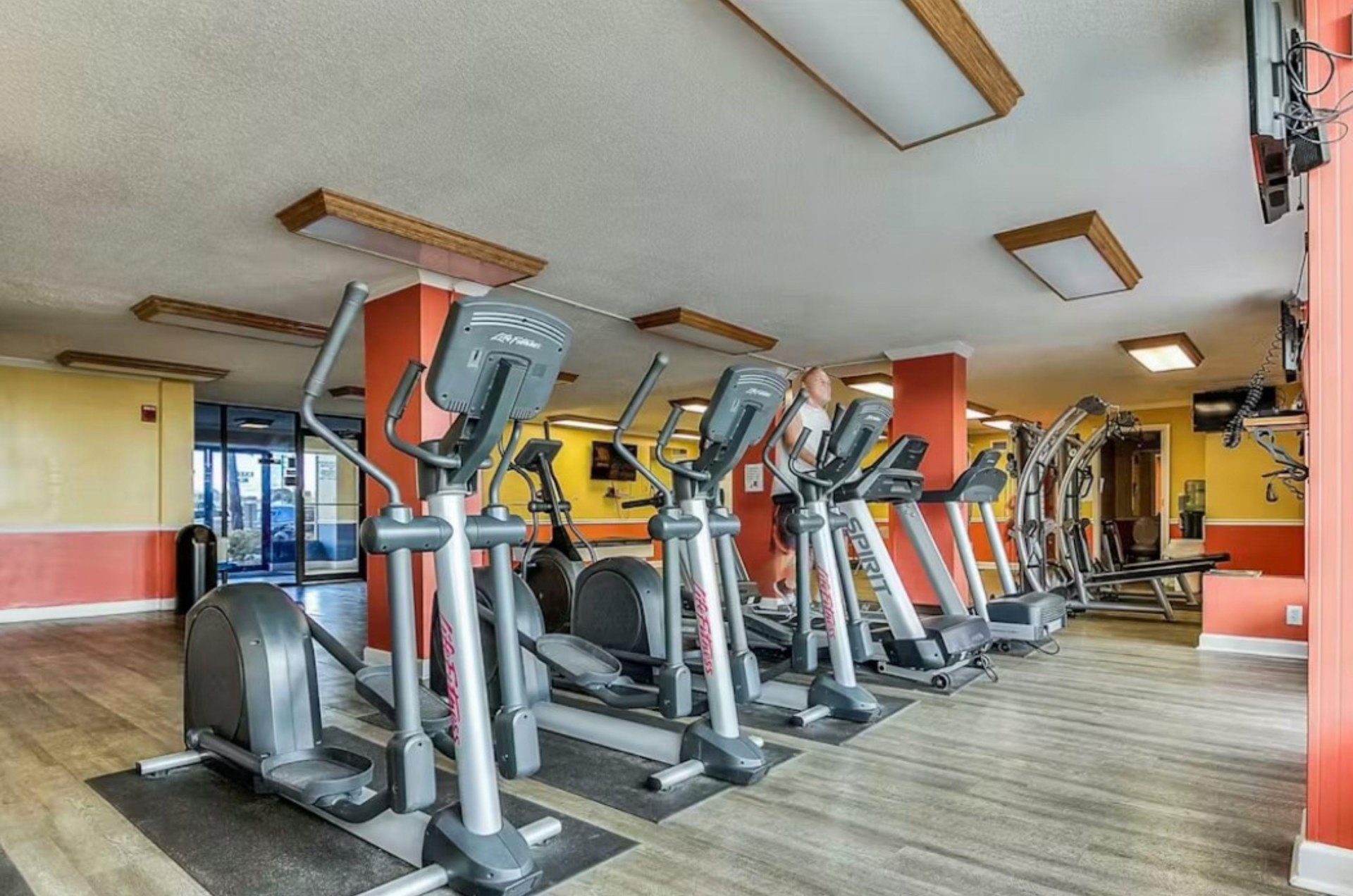 470589 Regency Towers  31 0 20241 849