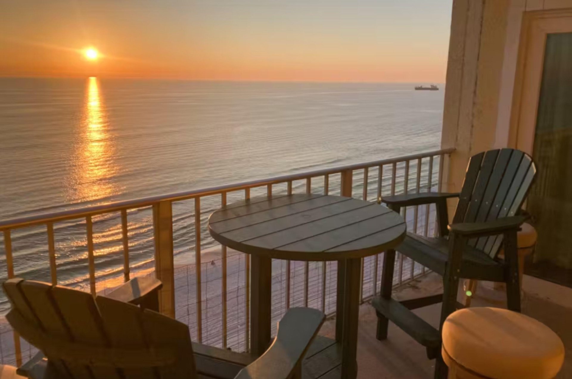 470590 Regency Towers  31 0 20241 8410