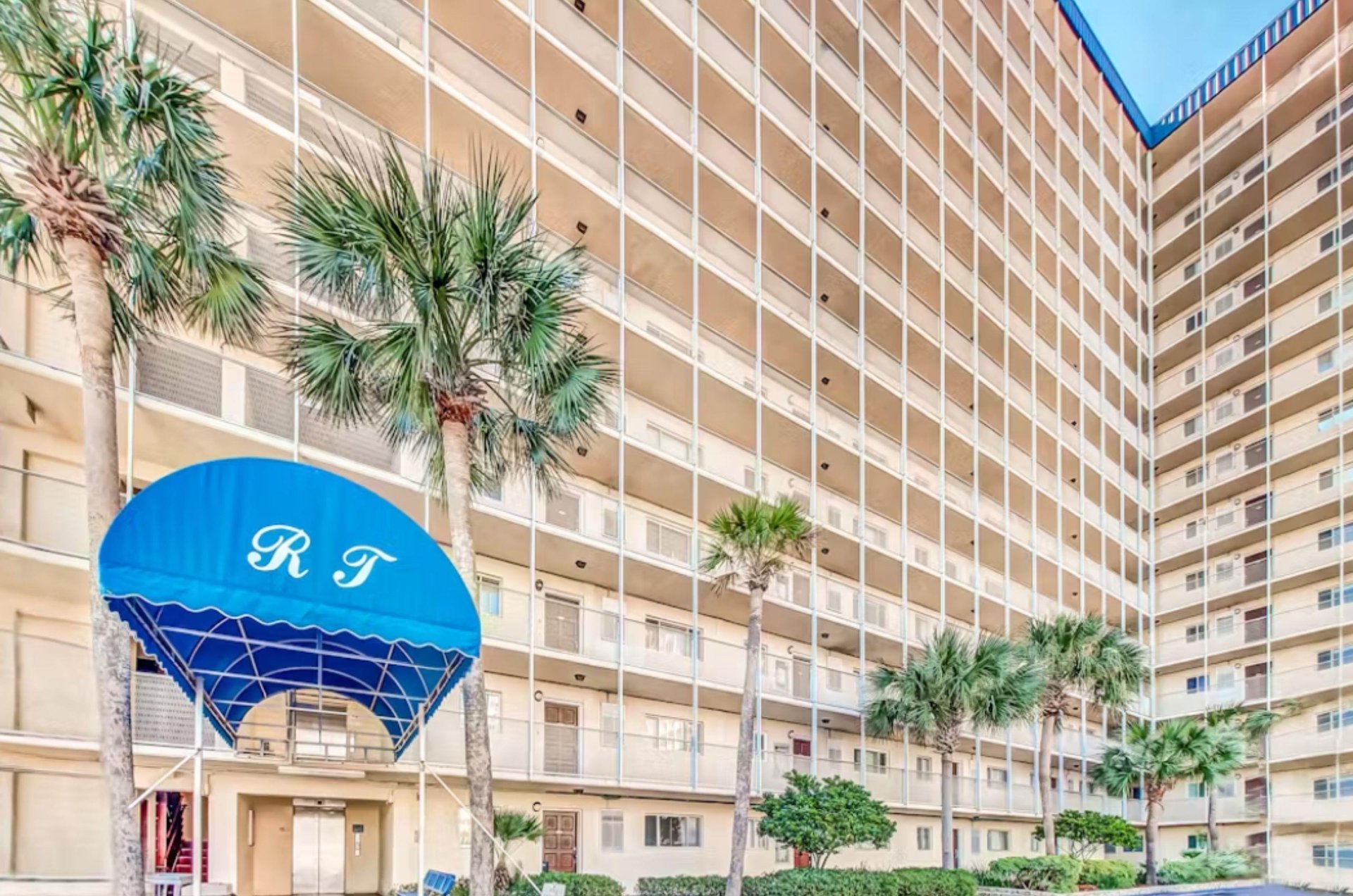 470592 Regency Towers  31 0 20241 8412