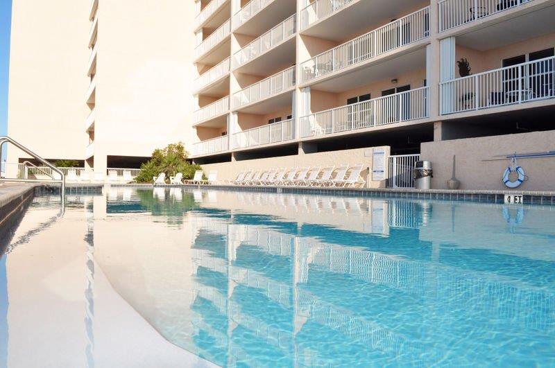 Islander Ft. Walton Pool