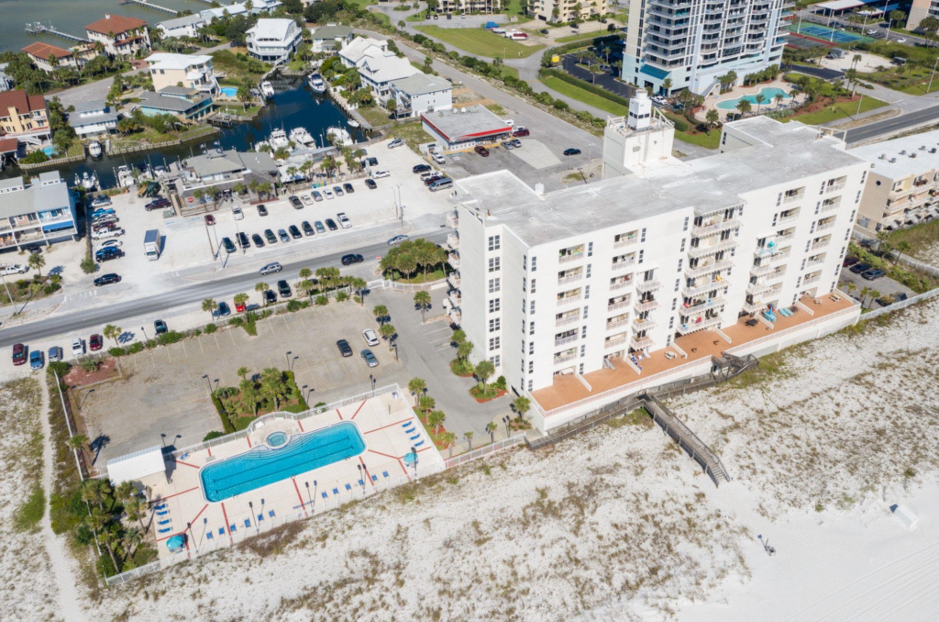 Enjoy easy access to stunning Gulf beaches