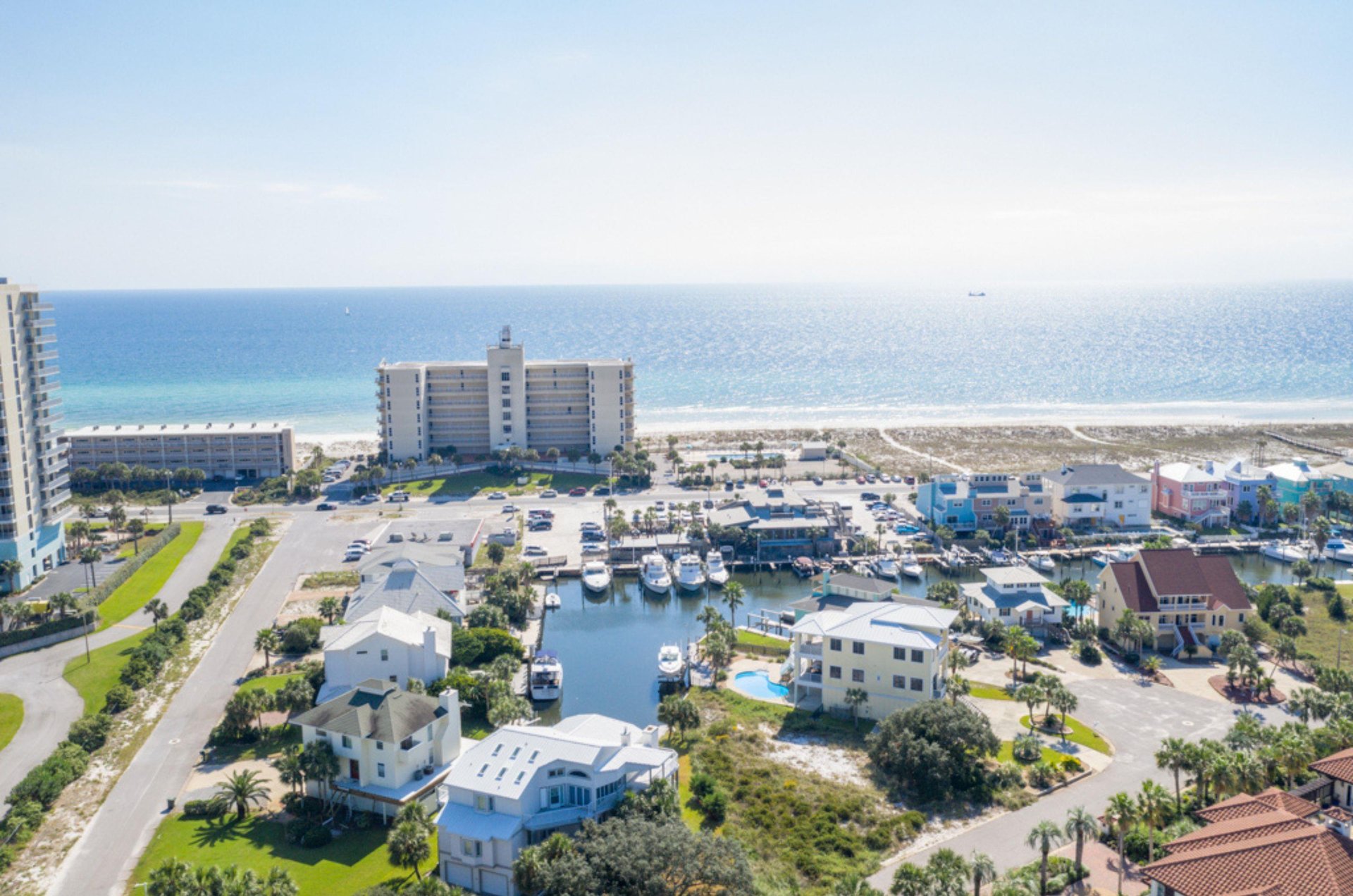 Sans Souci is perfectly located near exciting activities and attractions