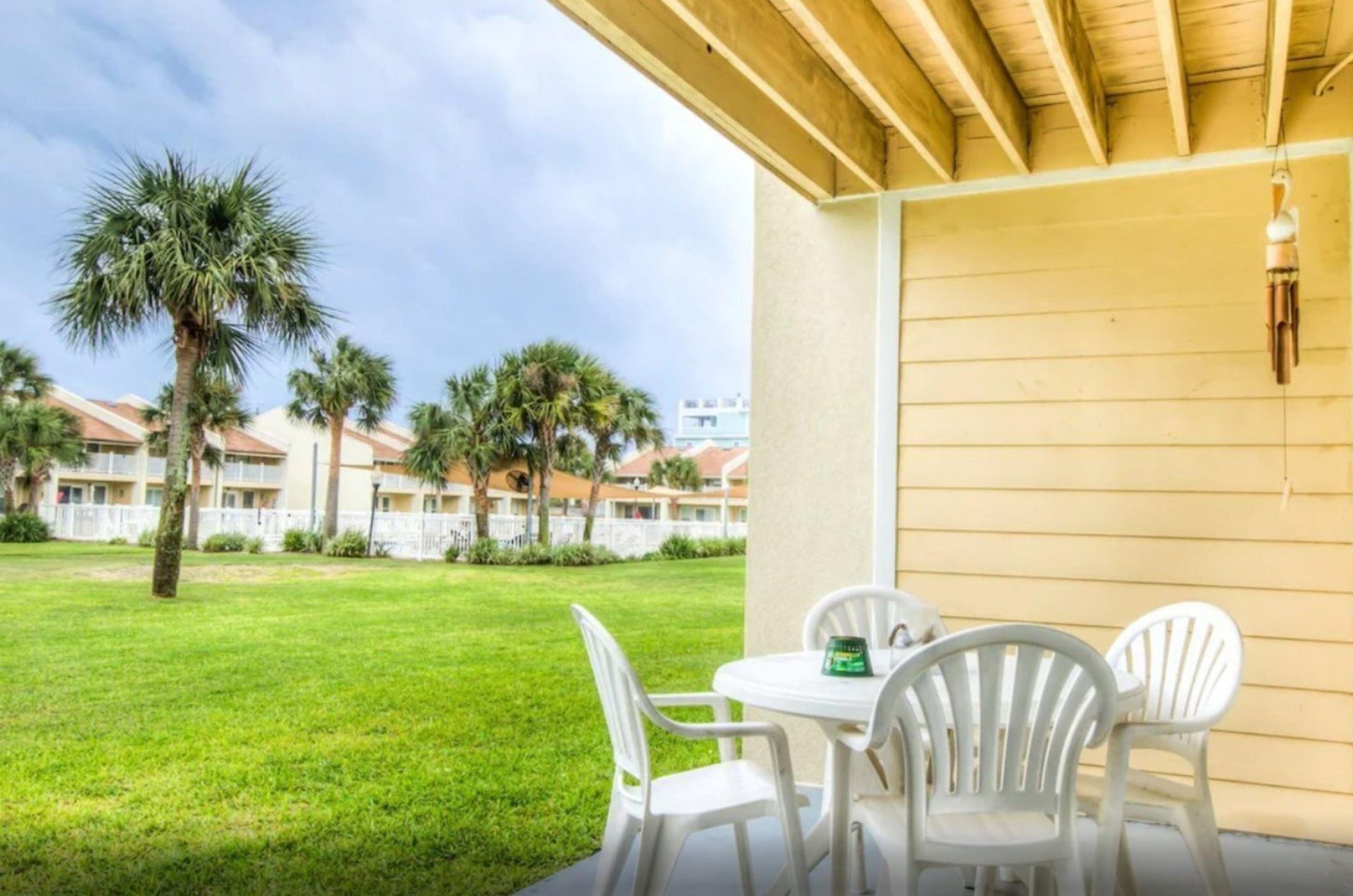 470989 Seacove Condominium And Townhomes  241 0 202310 1686