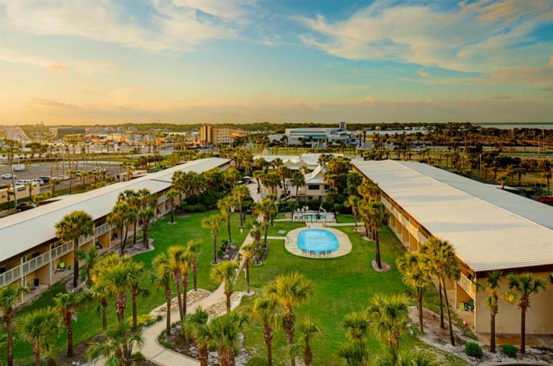 Four Points Sheraton Fort Walton Beach Courtyard