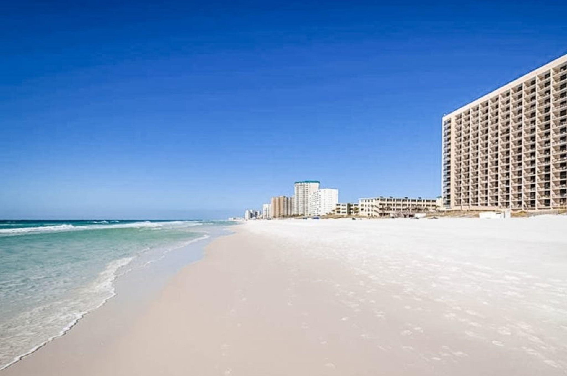 Stay only steps away from spectacular beaches at SunDestin Beach Resort