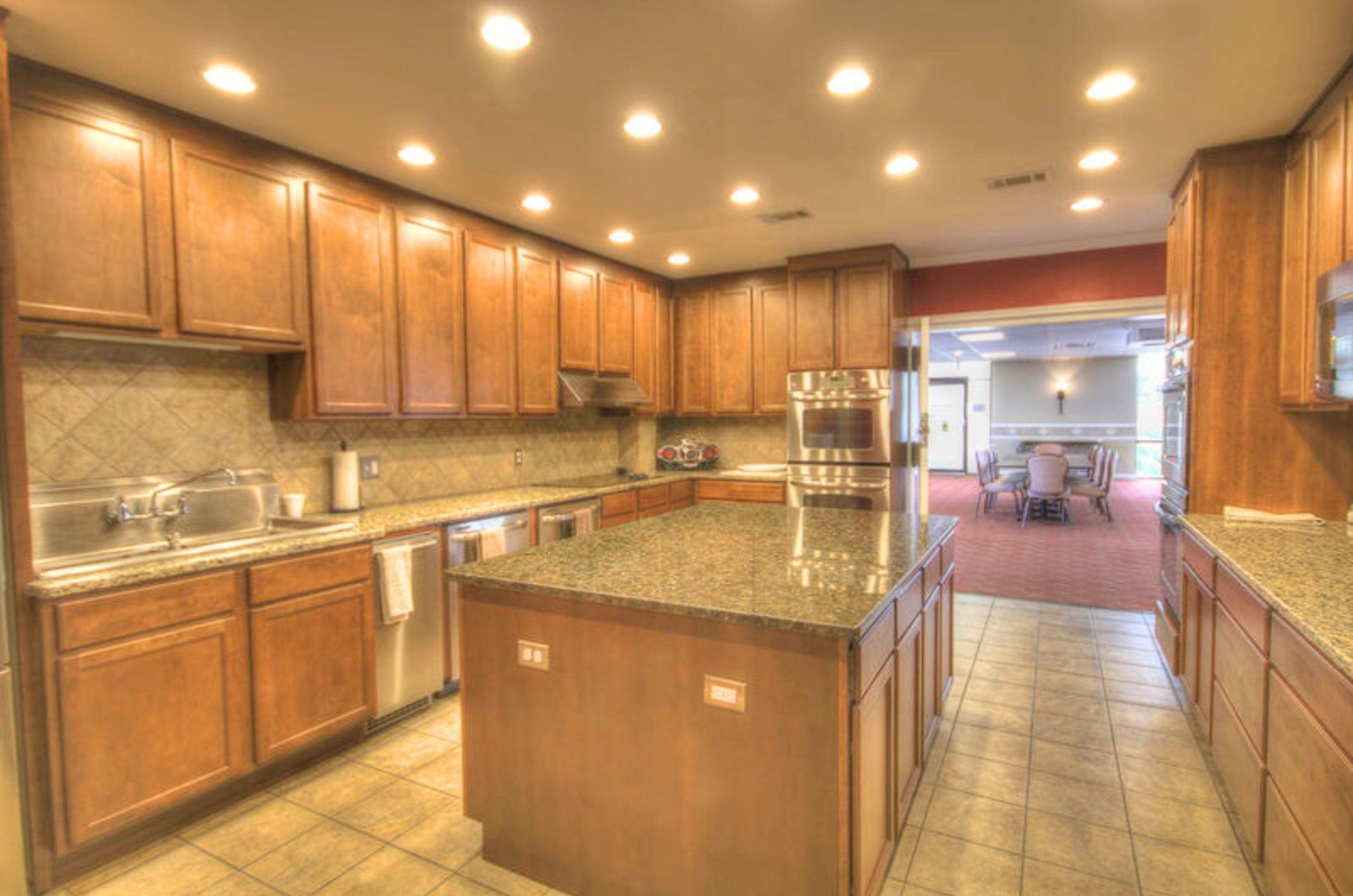 471436 El Matador Condos  482 0 202310 117