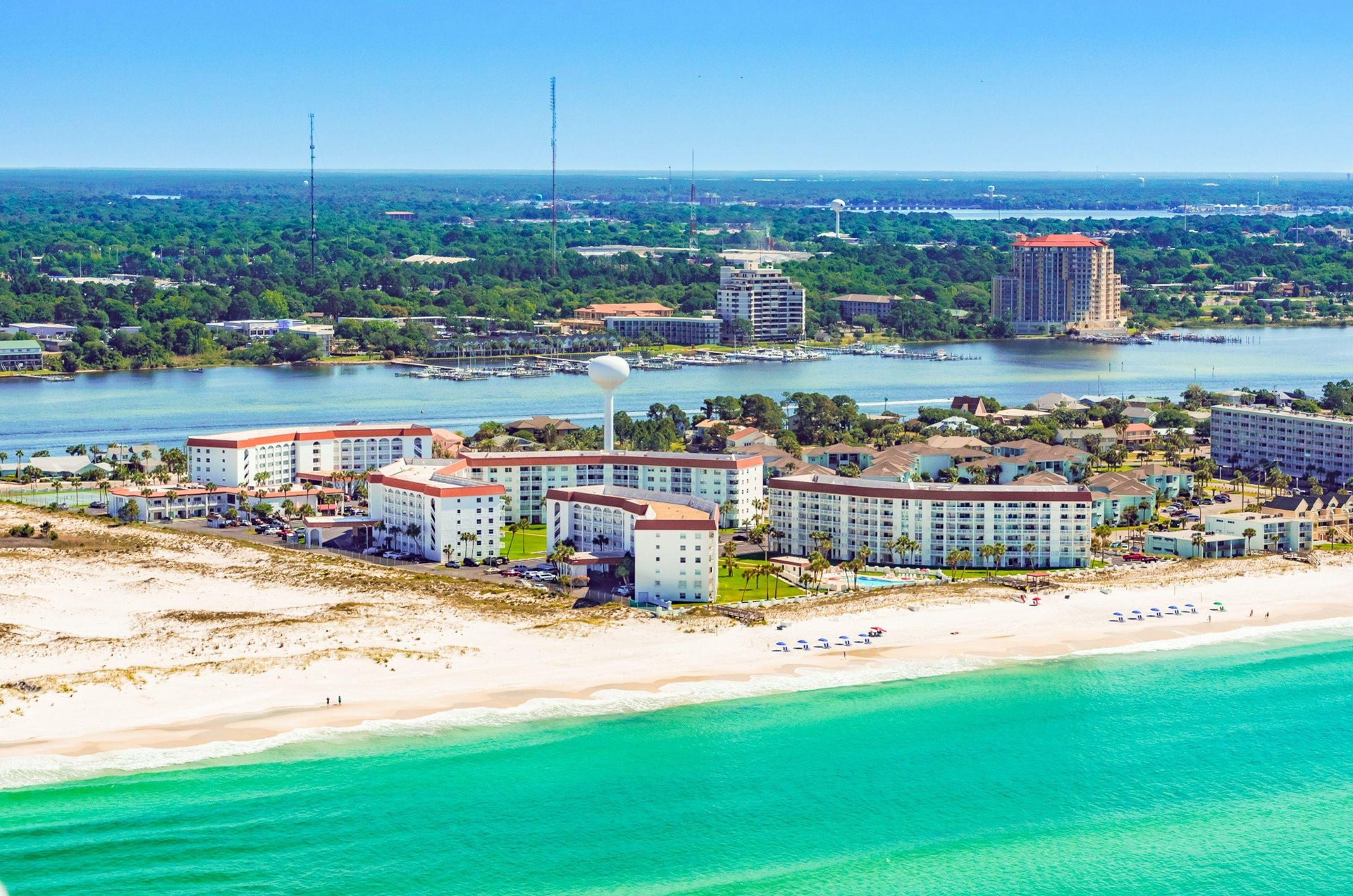 471447 El Matador Condos  482 0 202310 128