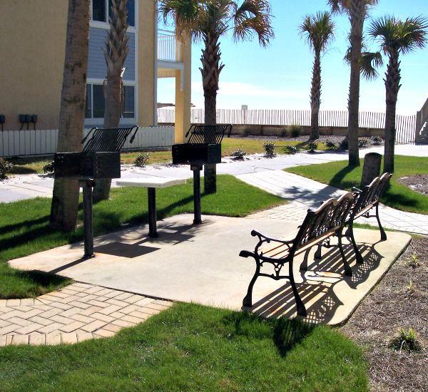 Grill area at Pelican Isle Condos in Fort Walton Florida