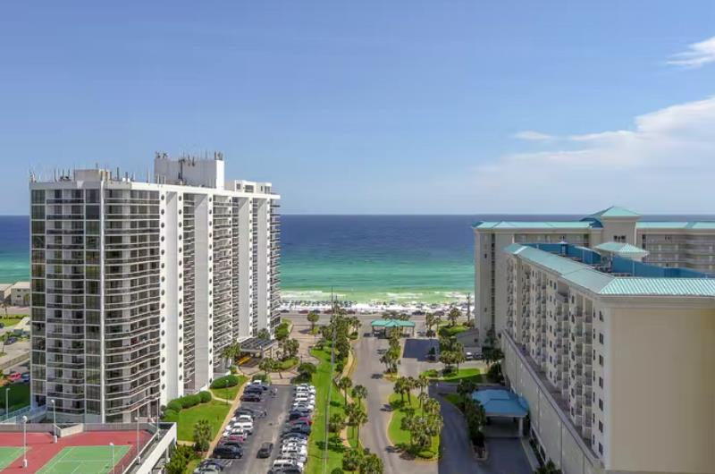 The complex is a short stroll from the Gulf of Mexico and its beautiful beaches.