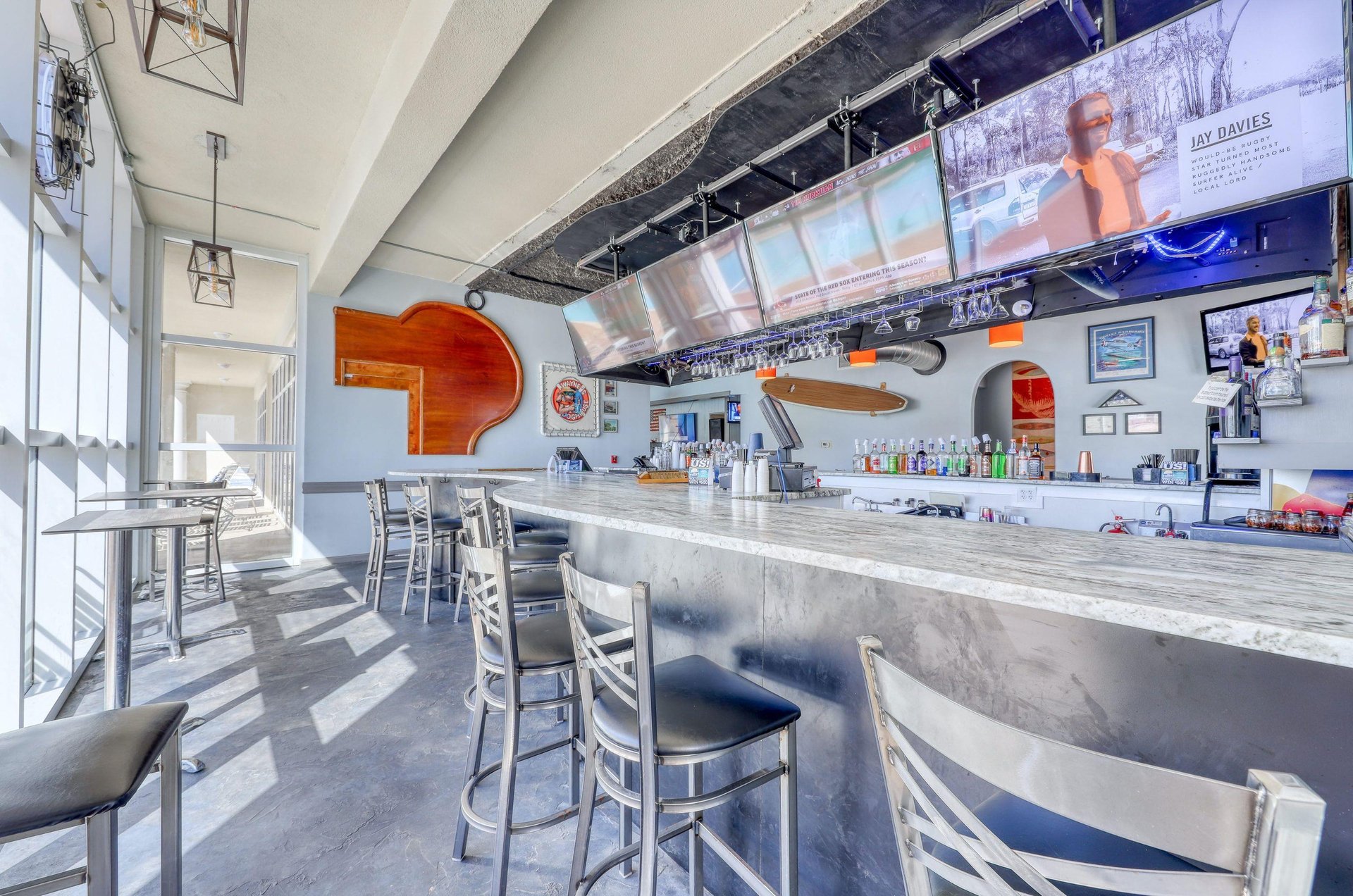 The onsite Cabana Cafe welcomes guests for breakfast, lunch, and dinner.