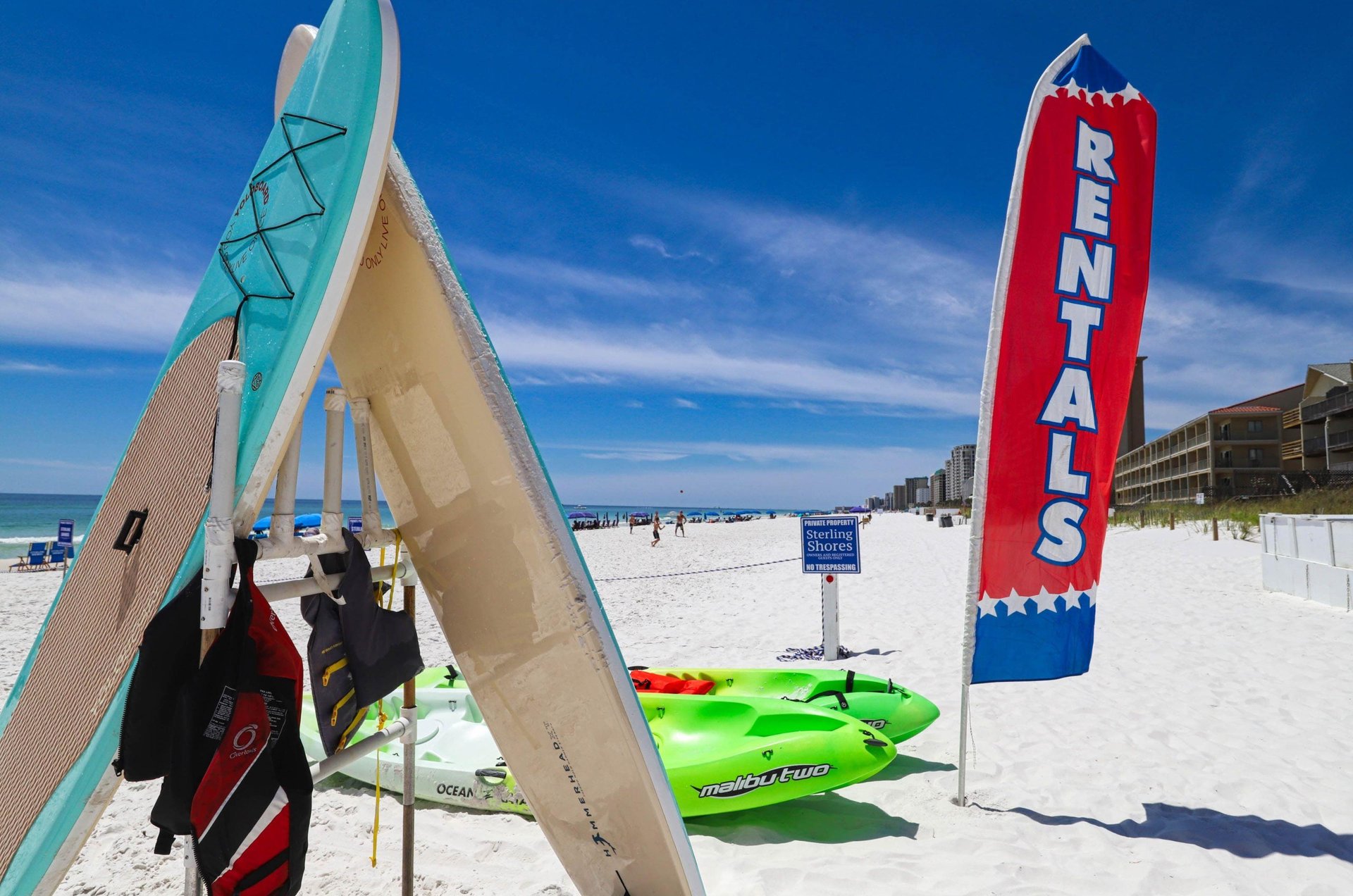 Guests can rent kayaks and paddleboards