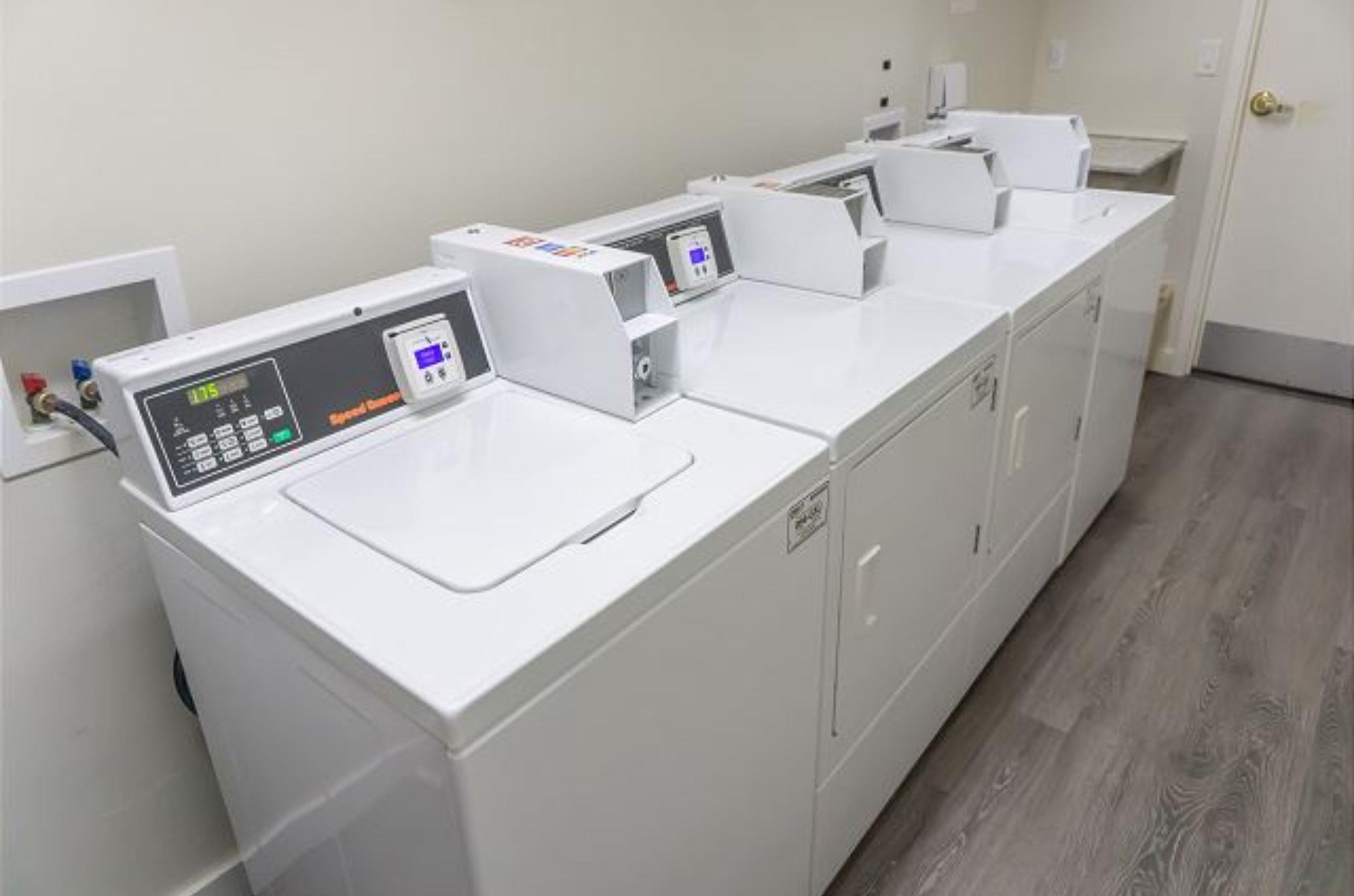 The onsite laundry makes keeping beachtowels and clothes clean a breeze.