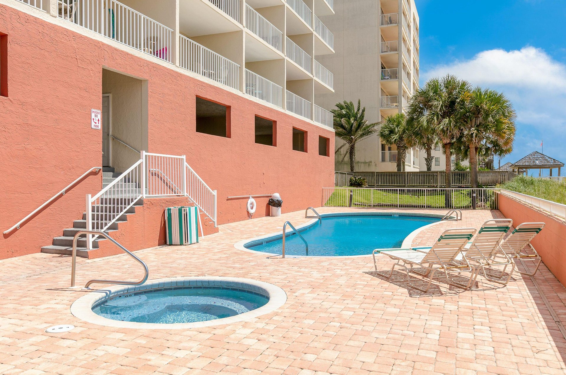 472607 Seacrest Condominiums  1045 0 202310 5116
