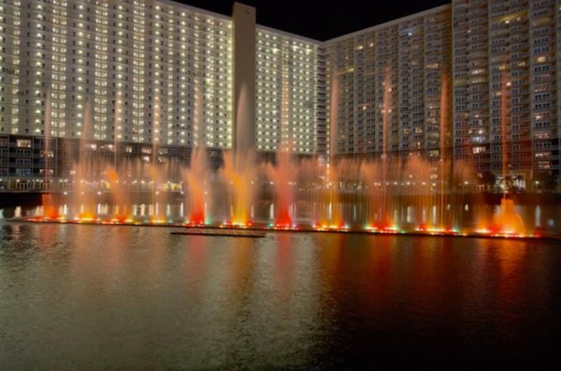 Laketown Wharfs Fountains at Night