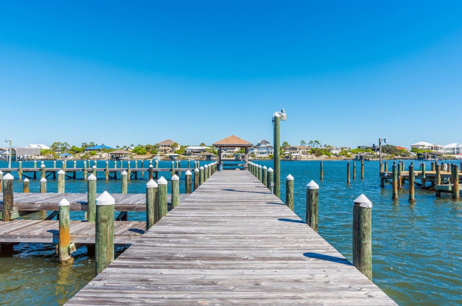 The 15slip boat dock on Ole River