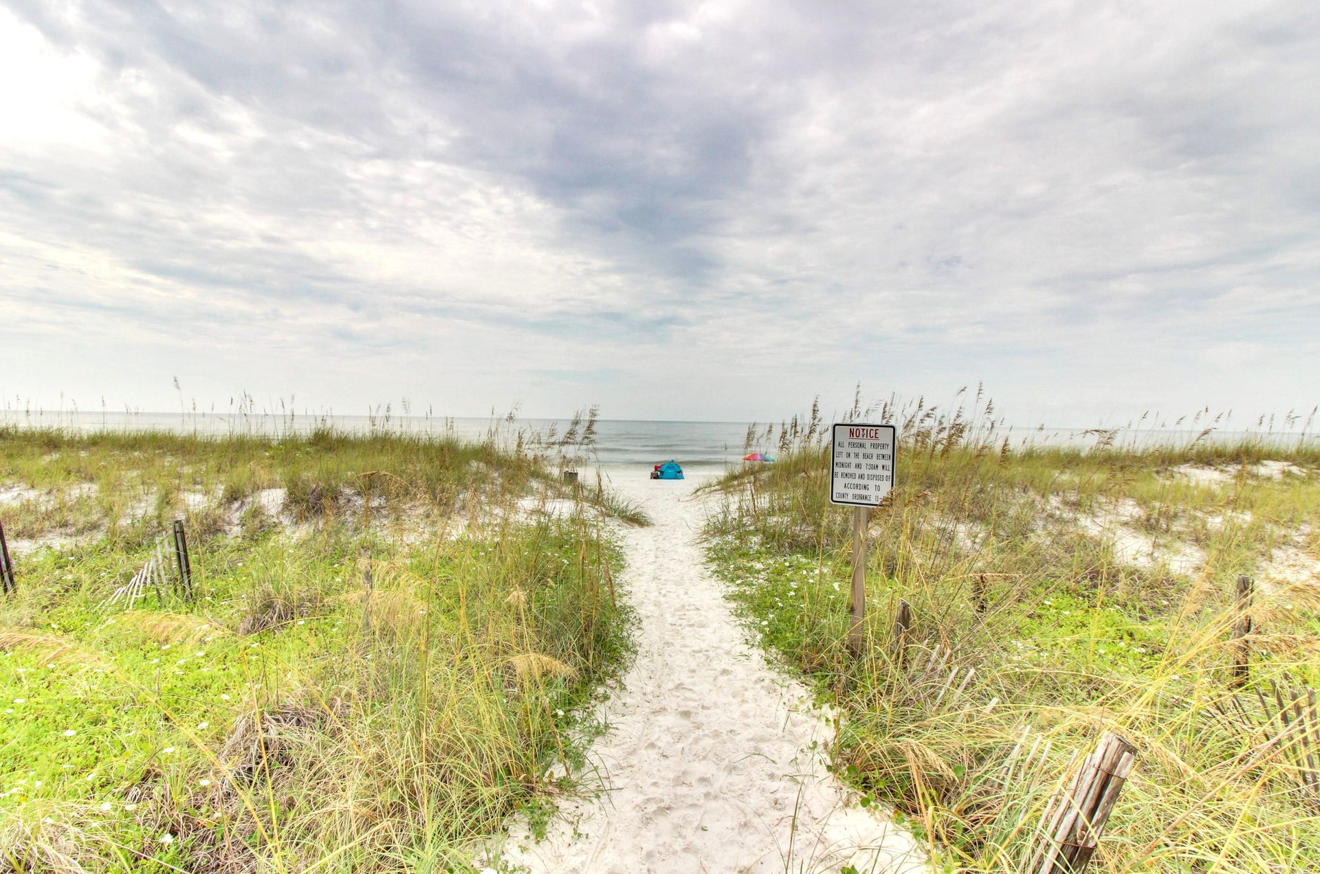 A sandy trail across the road from the complex leads to the beach and Gulf of Mexico.