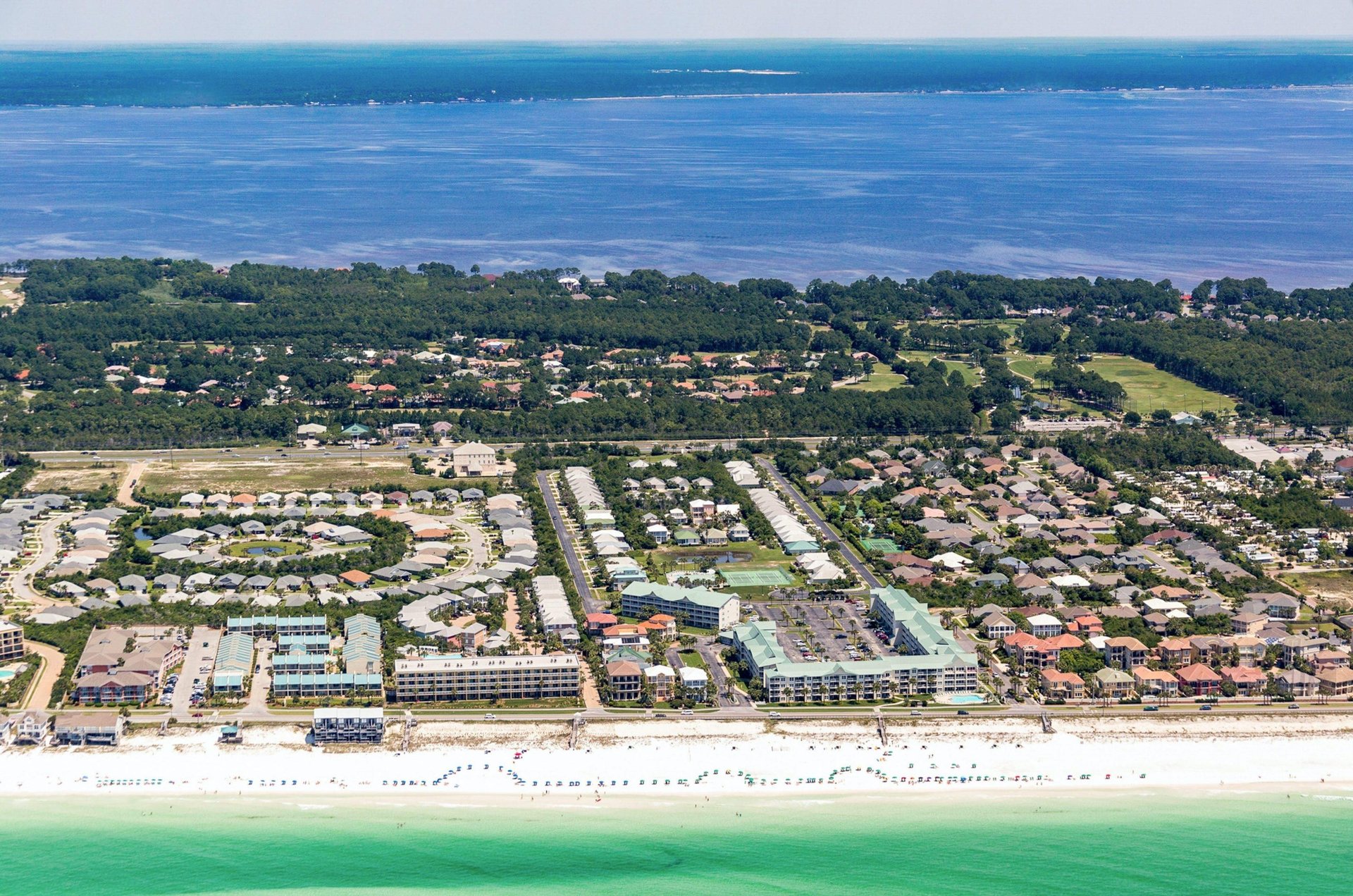 Aerial view of the property between the Gulf and Chocktawhatchee Bay