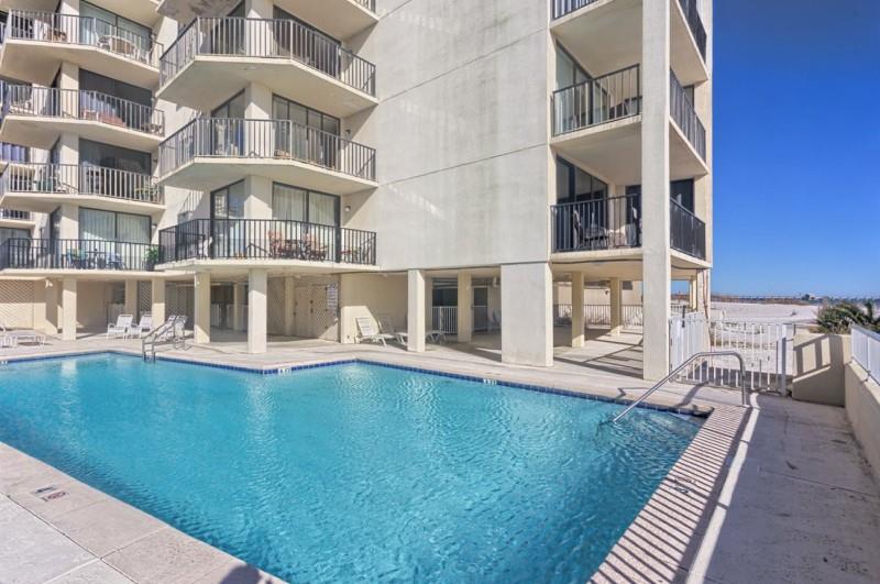 The Whaler Condominium Gulf Shores Pool