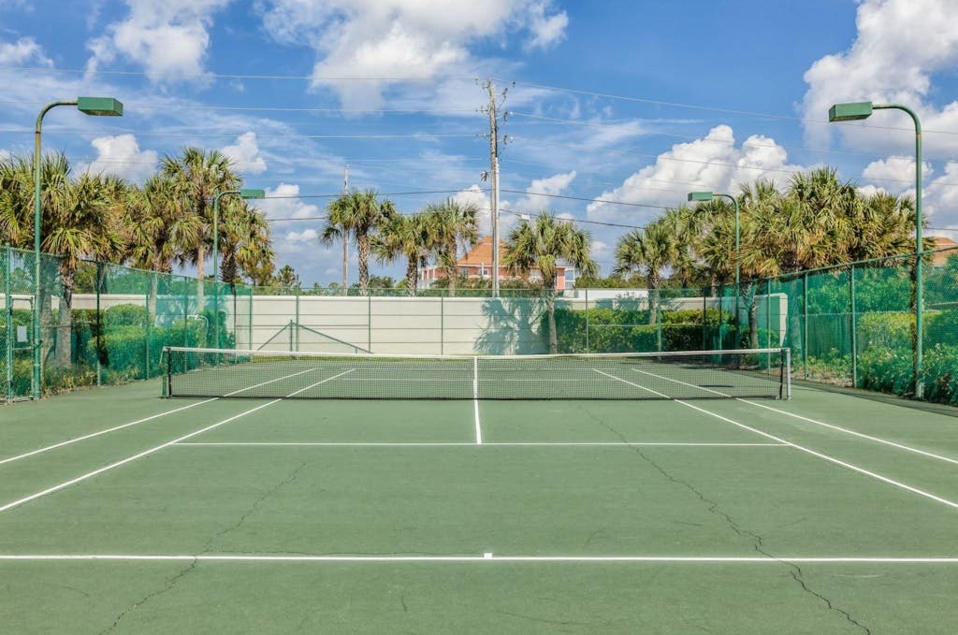 The outdoor tennis courst at Pelican Pointe in Orange Beach Alabama