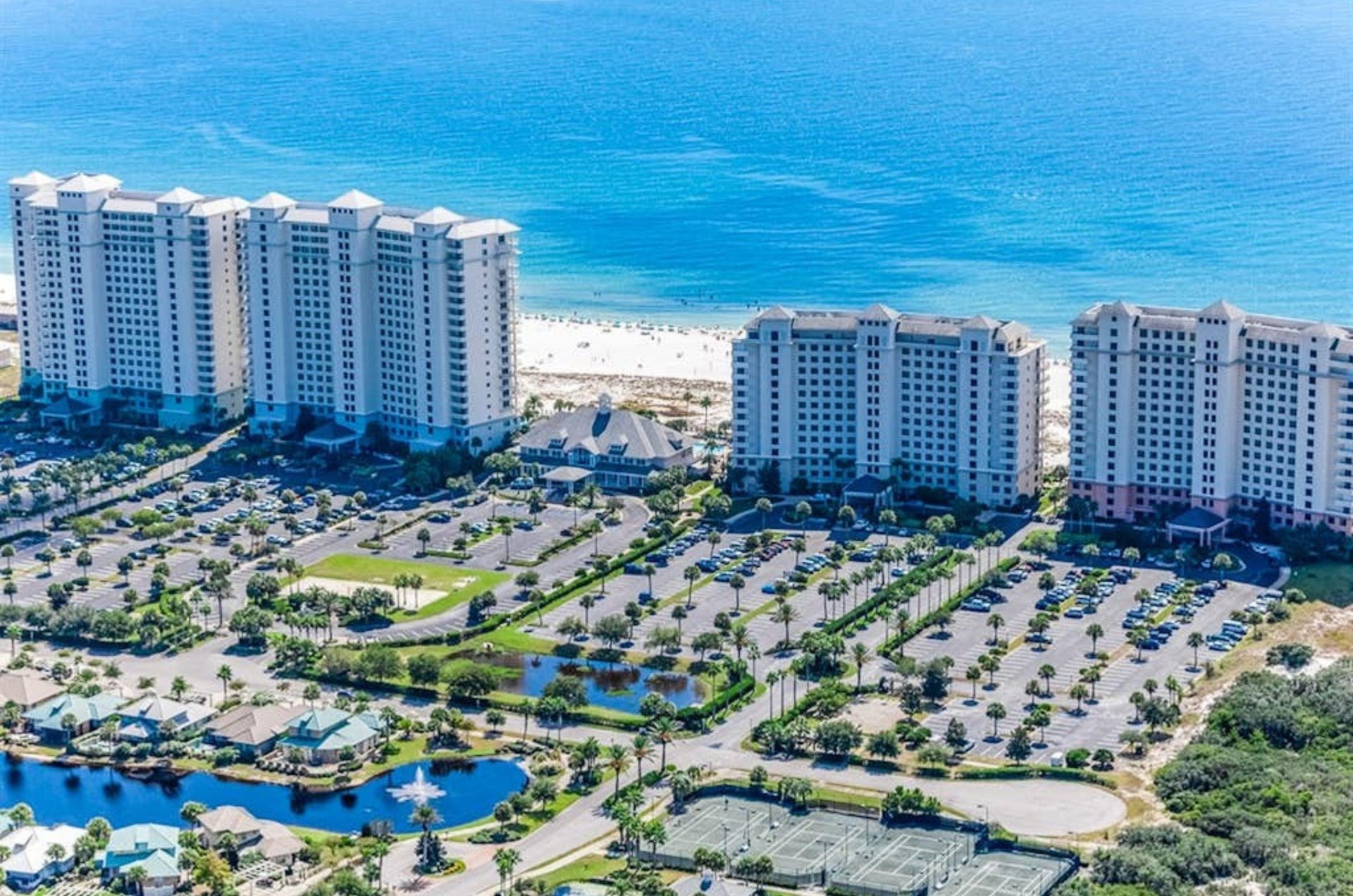 Beach Club is perfectly located right on the Gulf beaches