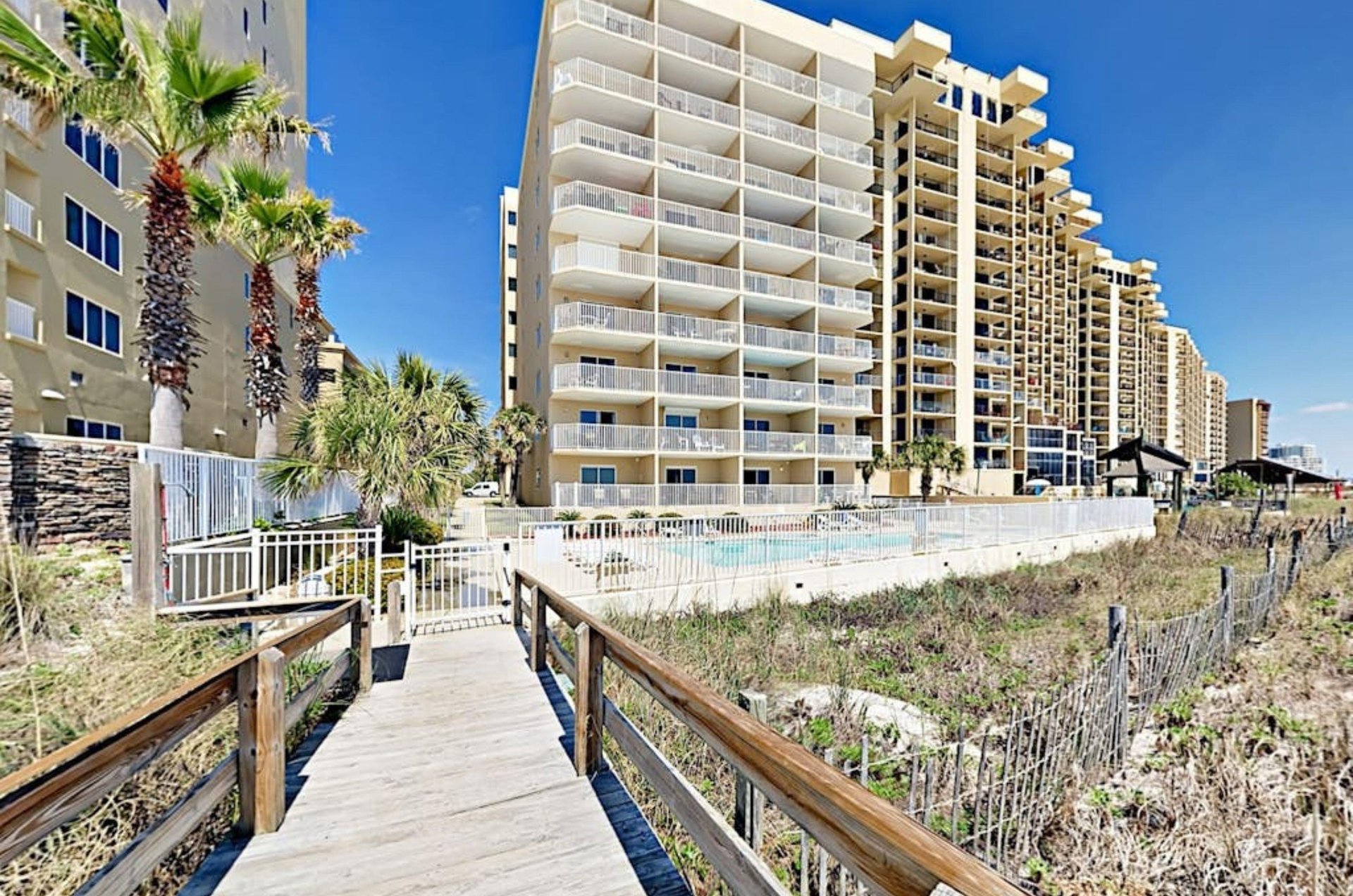 Four Winds offers direct access to spectcaular Gulf beaches