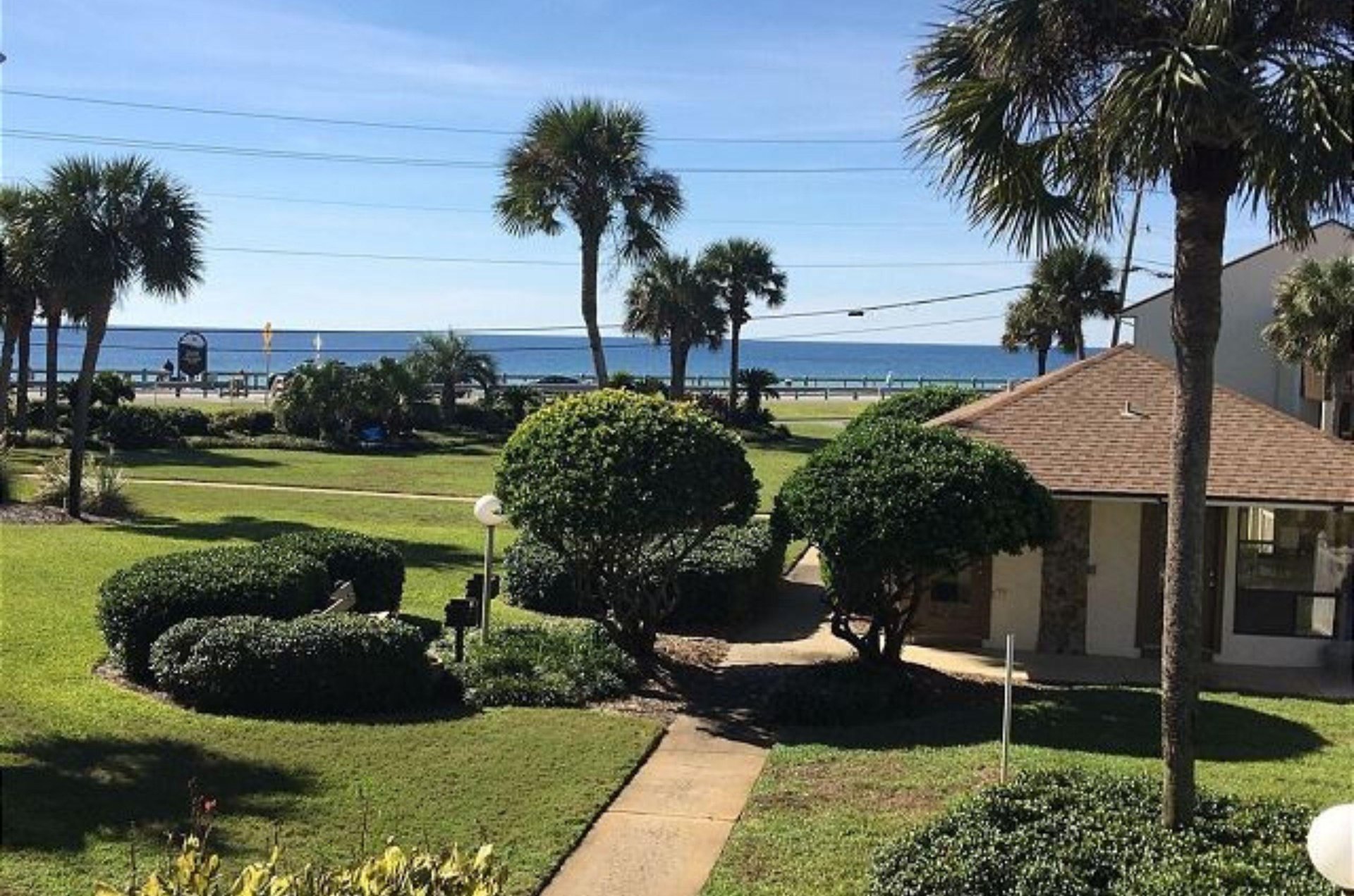 The property provides easy access to the beach.