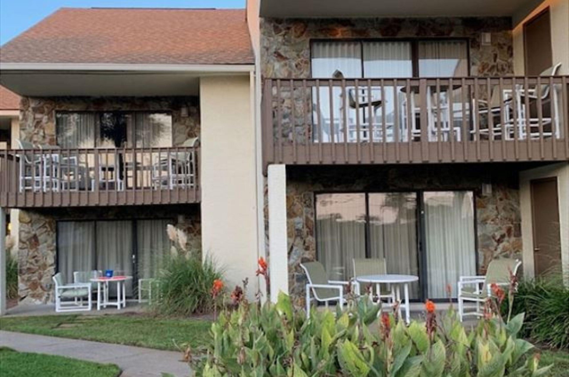 First floor units have furnished patios and secondfloor condos have furnished balconies.