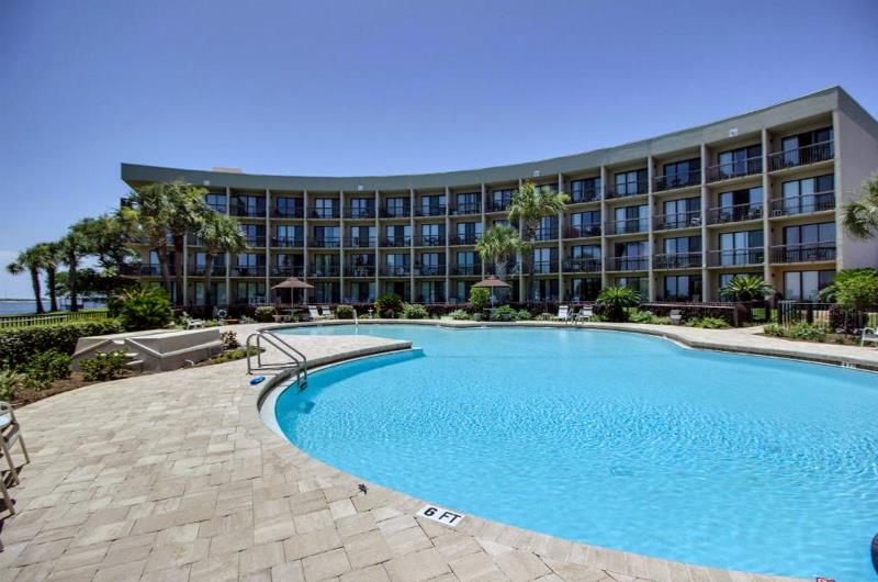 473451 Pirates Bay Condos  1410 0 202111 4666