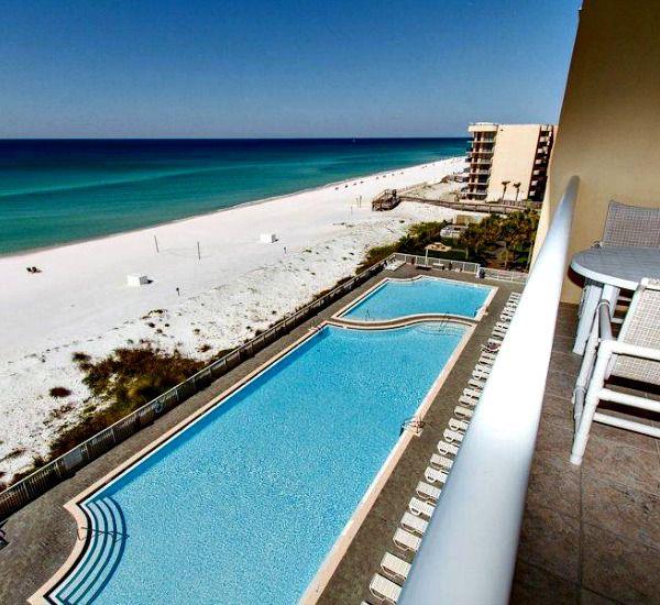Gulffront pool and beach at Waters Edge Condos in Fort Walton Florida