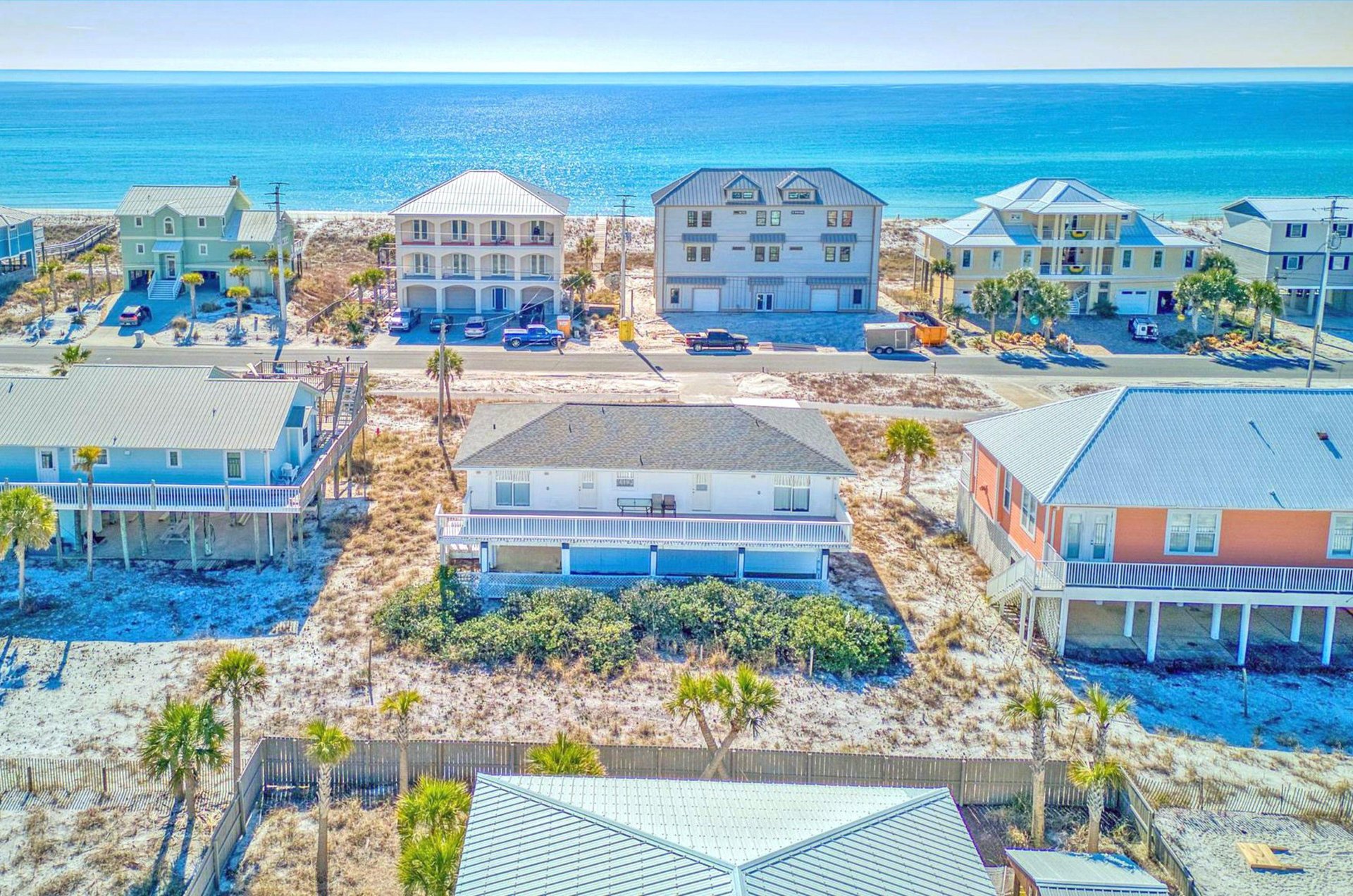 Stay close to lovely Gulf beaches with Navarre Beach House Rentals