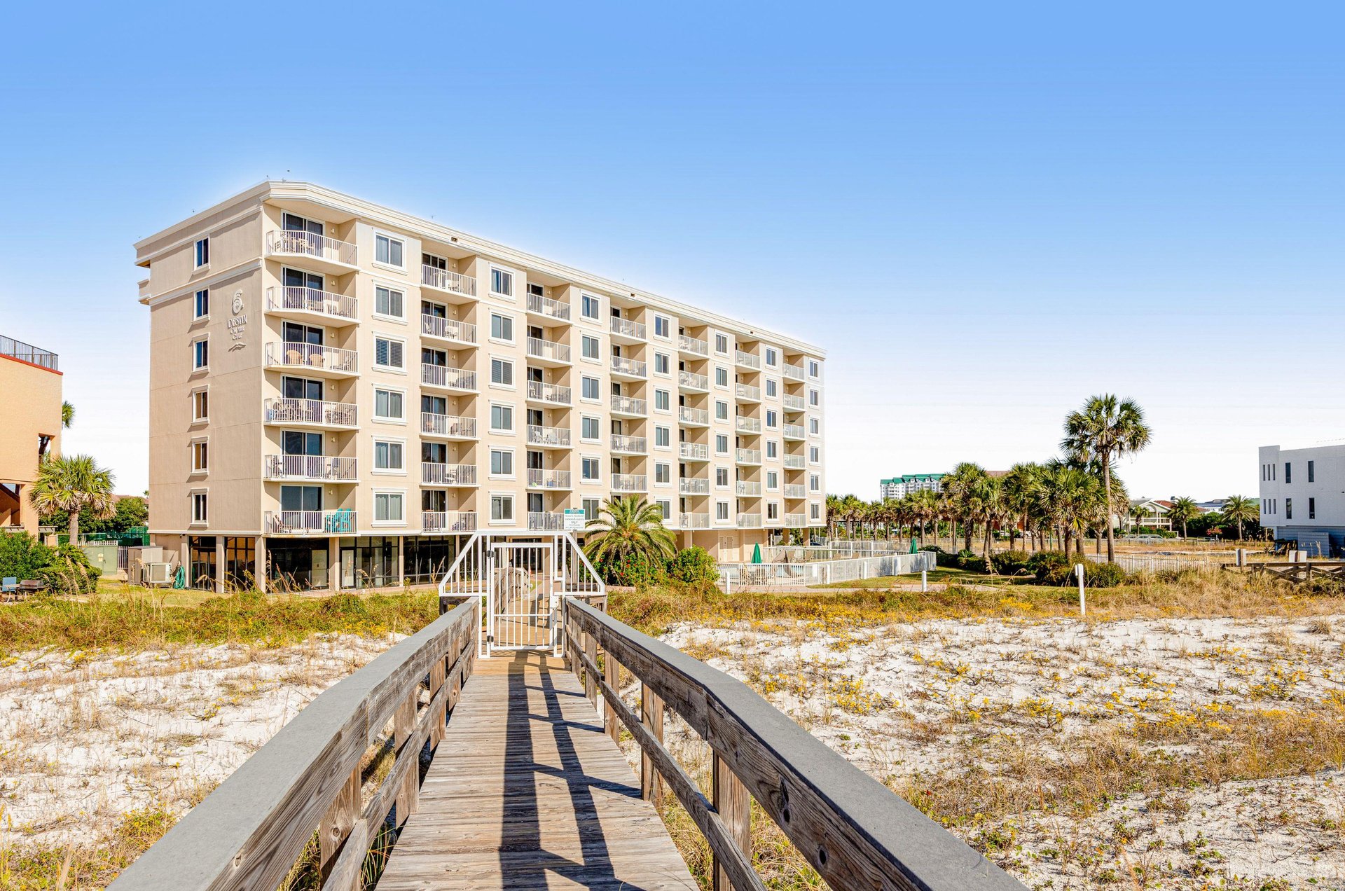 473810 Destin On The Gulf Condos  1500 0 20239 4892