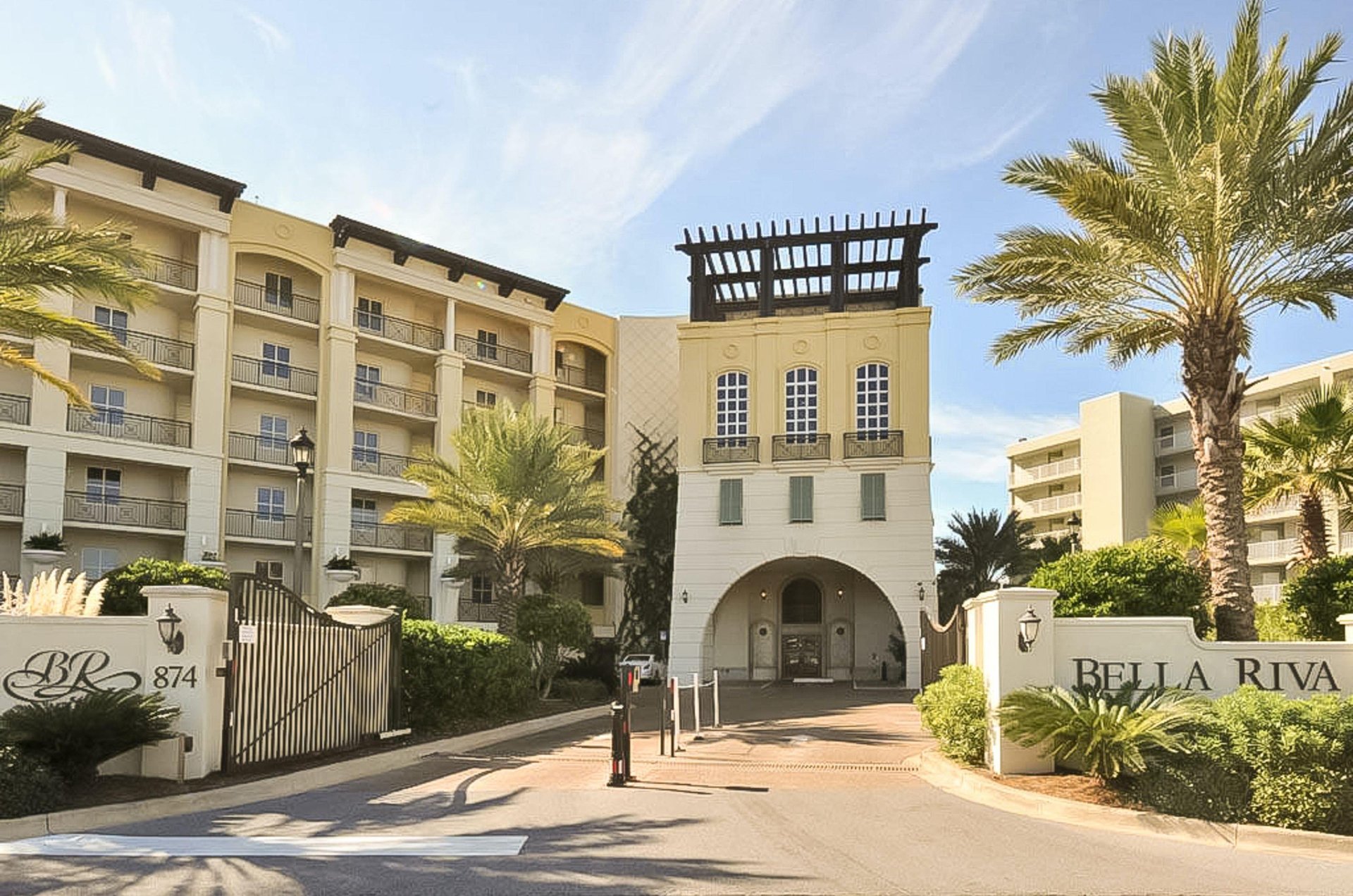 474132 Bella Riva Condos  1553 0 20239 12