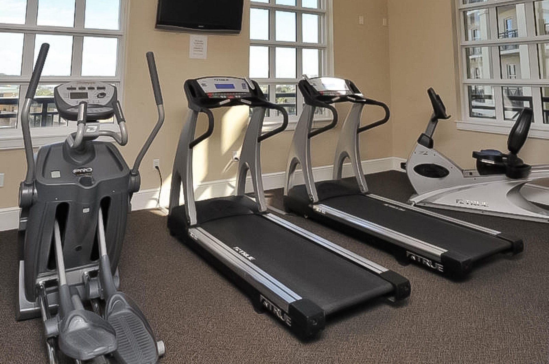 474133 Bella Riva Condos  1553 0 20239 13