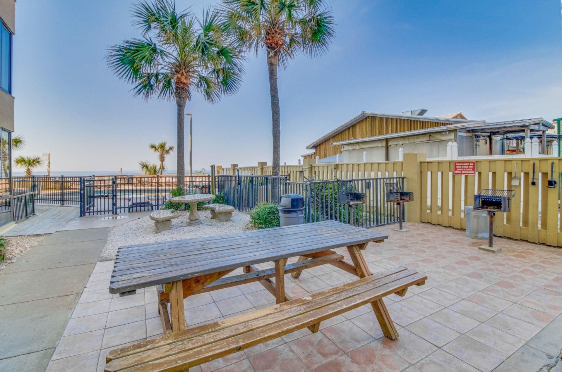 474208 Sunbird Beach Resort  1562 0 20241 2479