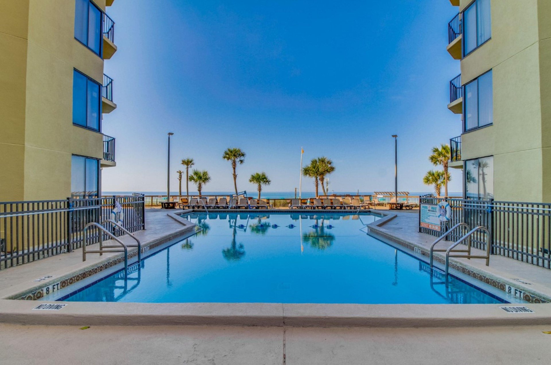 474211 Sunbird Beach Resort  1562 0 20241 24711