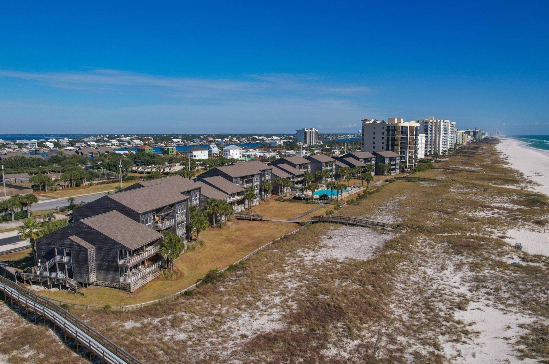 Stay only steps away from miles of stunning Gulf beaches at Needle Rush Point