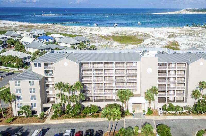 Magnolia House with the Gulf in the background