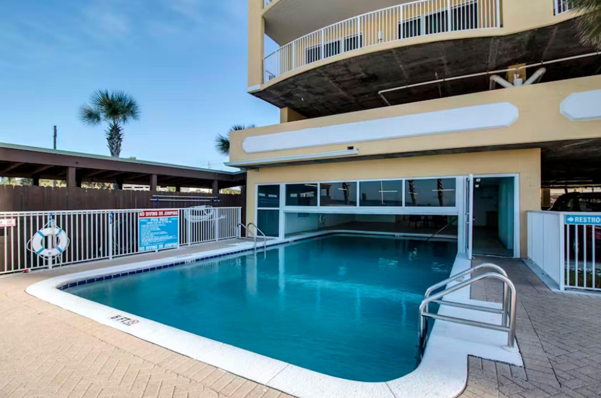 474403 Ocean Villa  1612 0 20241 50121