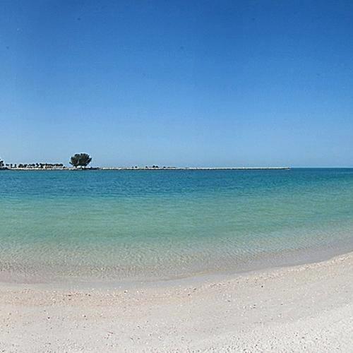 Quality Hotel On The Beach in Clearwater Beach FL 99