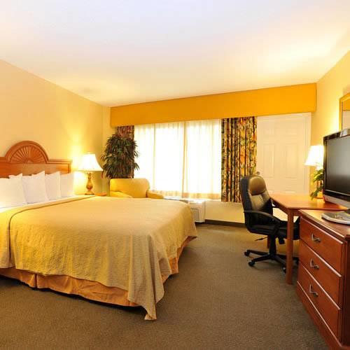 Quality Hotel On The Beach in Clearwater Beach FL 10