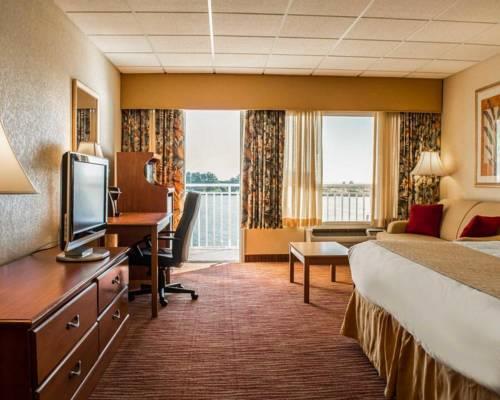 Quality Hotel Beach Resort in Clearwater Beach FL 50