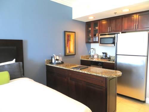 Shephards Live Entertainment Resort in Clearwater Beach FL 01