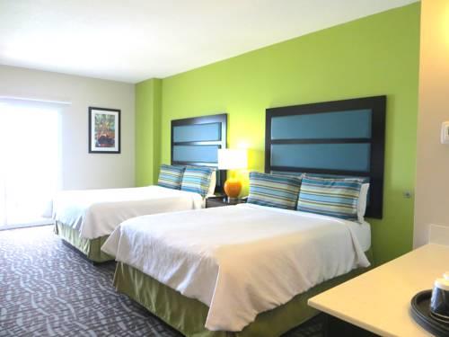 Shephards Live Entertainment Resort in Clearwater Beach FL 48