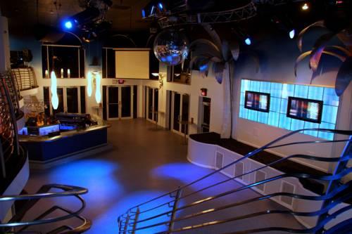 Shephards Live Entertainment Resort in Clearwater Beach FL 58