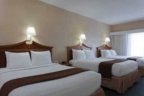 Howard Johnson Resort Hotel  St. Pete Beach Fl in St Petersburg FL 55