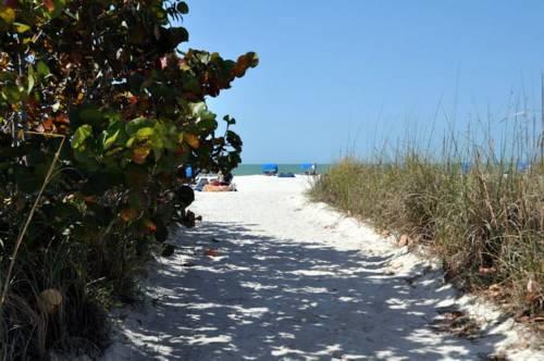 Howard Johnson Resort Hotel  St. Pete Beach Fl in St Petersburg FL 62